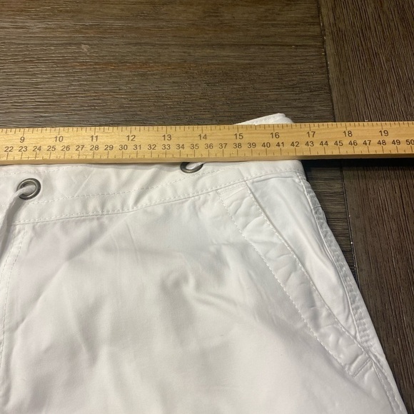 Old Navy Women’s White Low Rise Capris Pants Waist Tie Summer Casual Ankle 10. - Picture 3 of 7